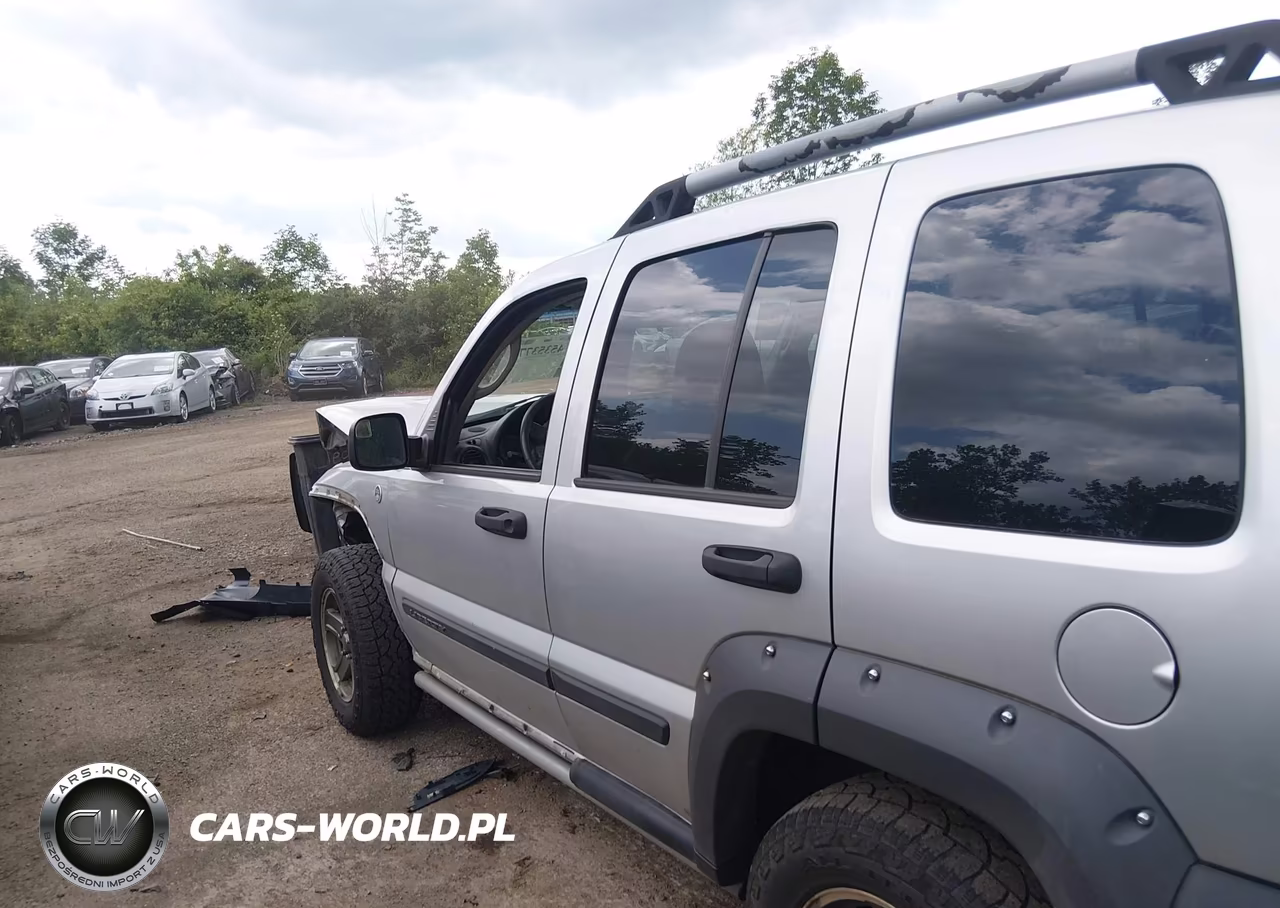 2006 Jeep Liberty Renegade VIN:1J4GL38K56W101547 - 15