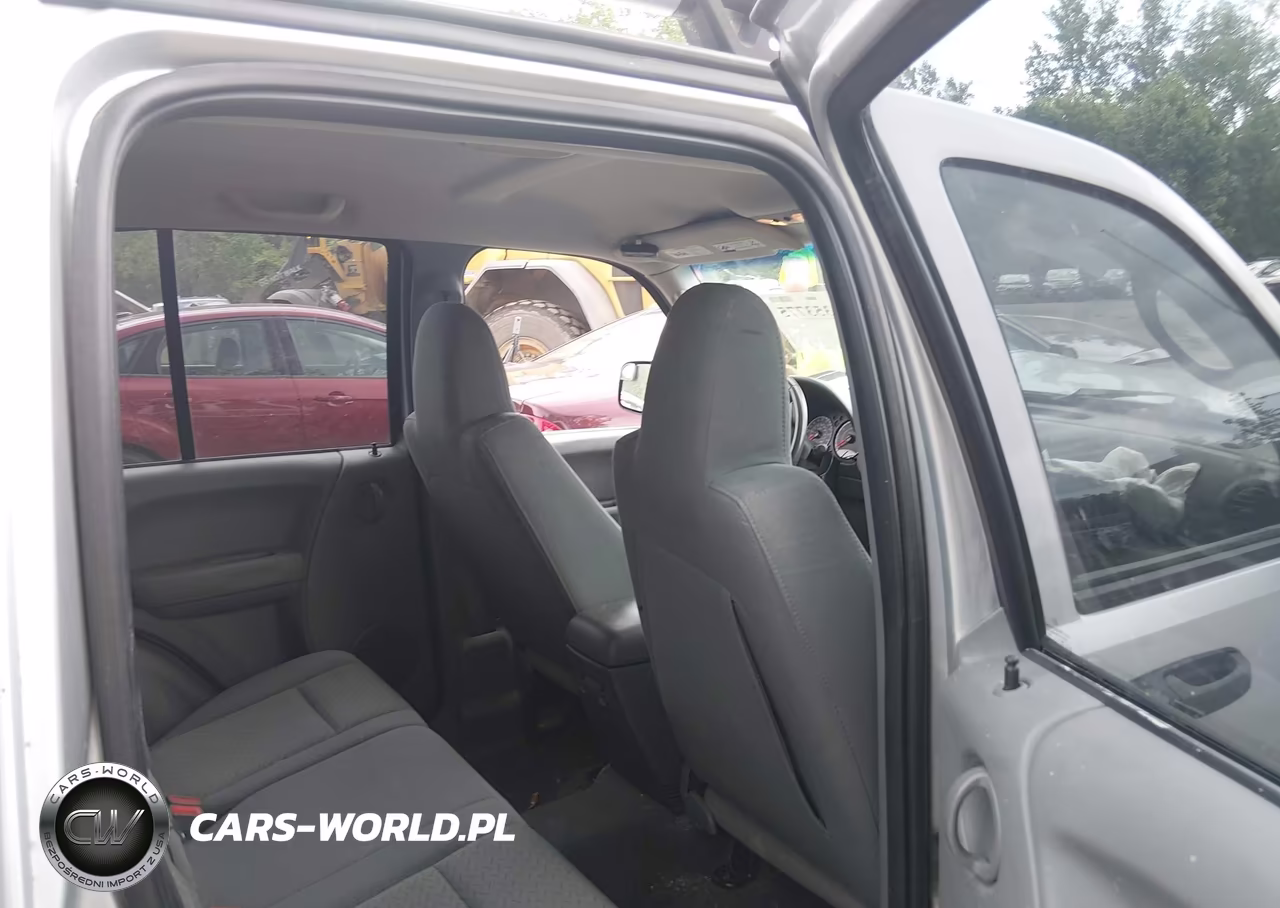 2006 Jeep Liberty Renegade VIN:1J4GL38K56W101547 - 8