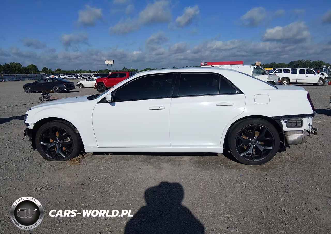 2022 Chrysler 300 S VIN:2C3CCABG2NH245412 - 15