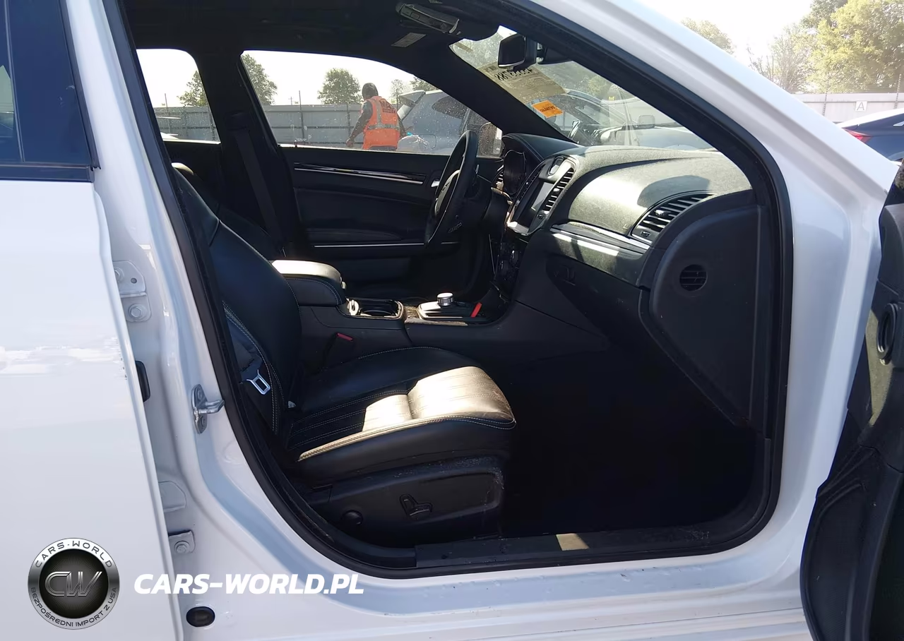 2022 Chrysler 300 S VIN:2C3CCABG2NH245412 - 5