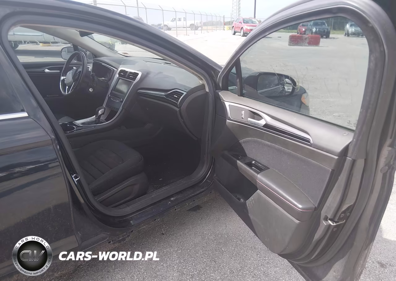2014 Ford Fusion Se VIN:1FA6P0HD9E5381053 - 5