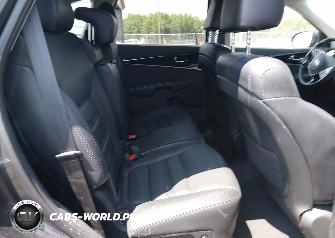 2020 Kia Sorento 3.3L Ex VIN:5XYPH4A50LG677136 - 8