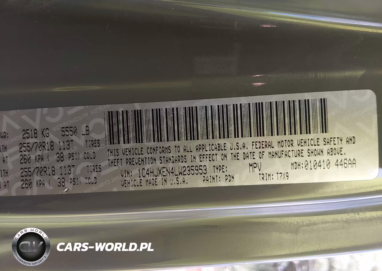 2020 Jeep Wrangler Unlimited Sahara 4X4 VIN:1C4HJXEN4LW235953 - 9