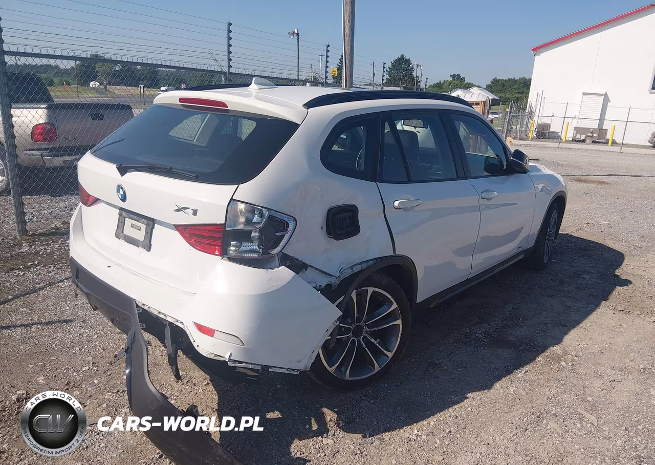 2014 BMW X1 xDrive35I VIN:WBAVM5C52EVV92734 - 4
