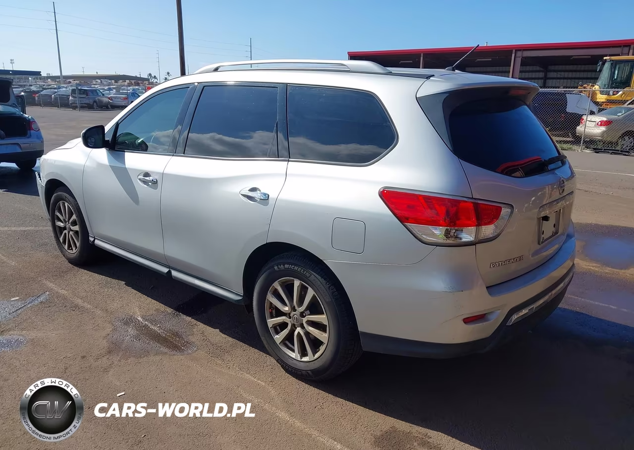 2015 Nissan Pathfinder S VIN:5N1AR2MN2FC704263 - 3
