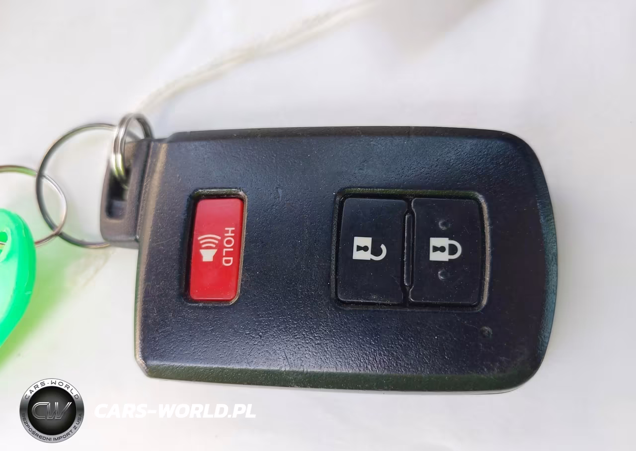 2017 Toyota Prius V Five VIN:JTDZN3EU1HJ063376 - 11