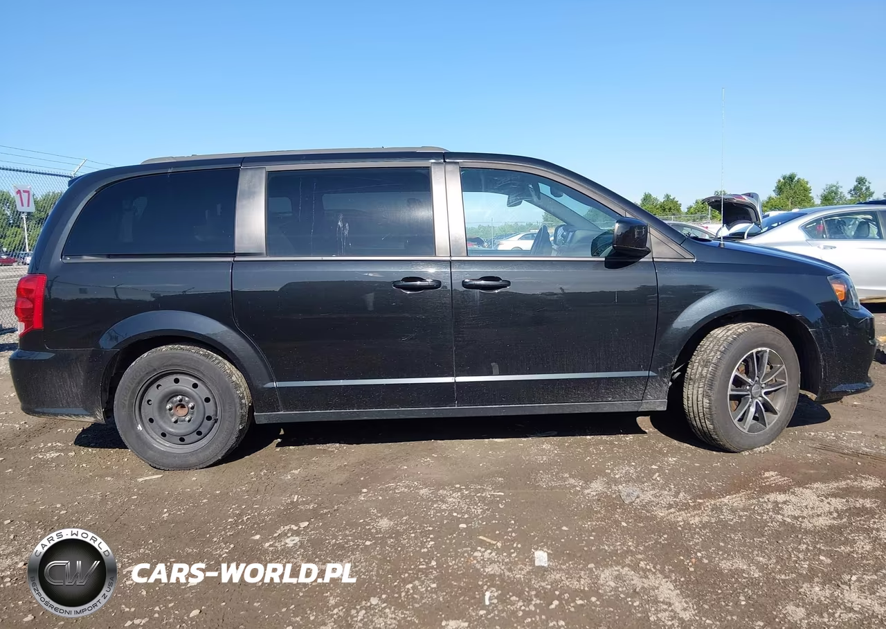 2018 Dodge Grand Caravan Gt VIN:2C4RDGEG0JR284473 - 13