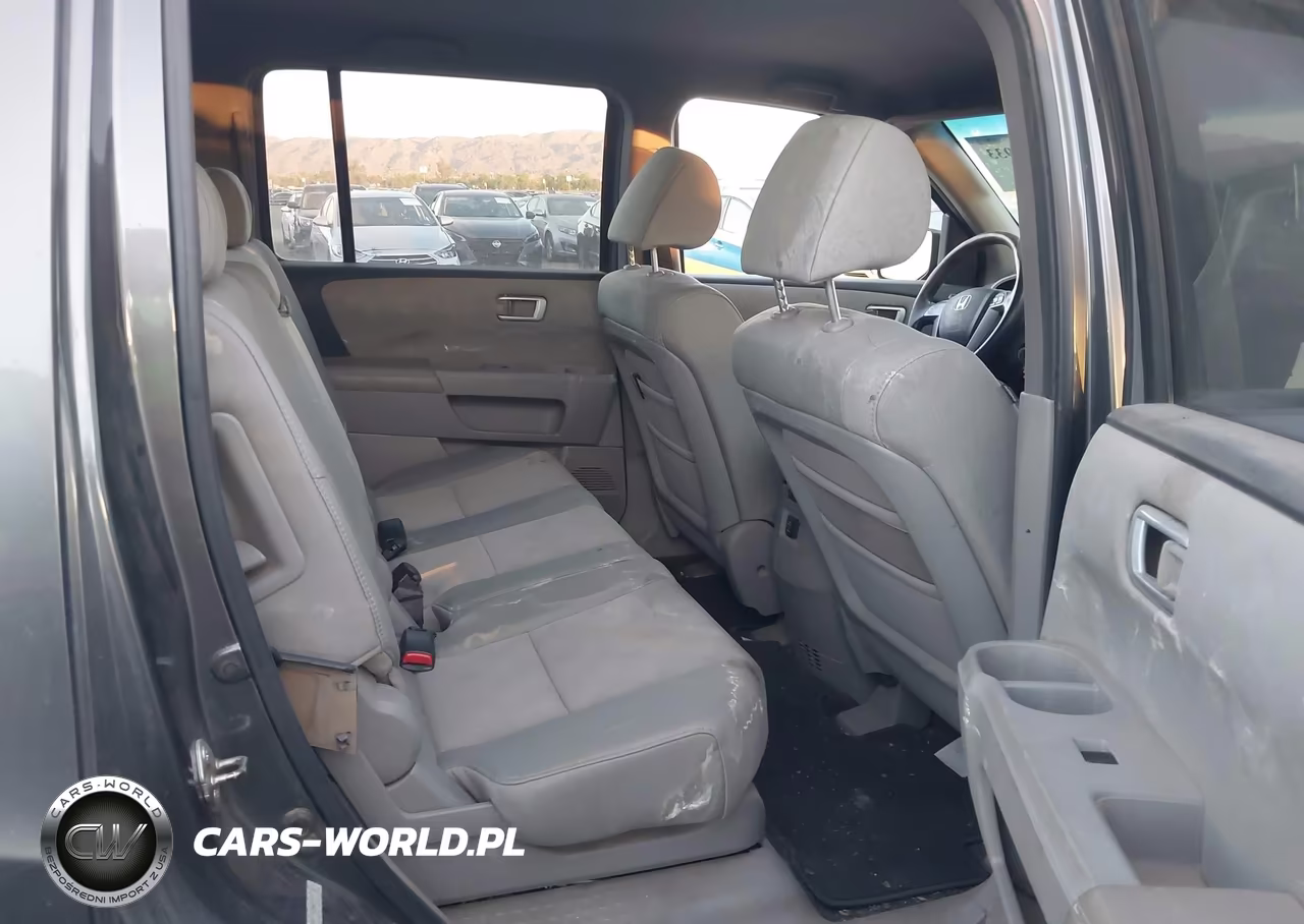 2011 Honda Pilot Lx VIN:5FNYF3H29BB030160 - 8