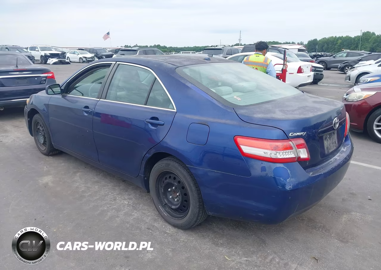 2010 Toyota Camry Le VIN:4T1BF3EK3AU526292 - 3