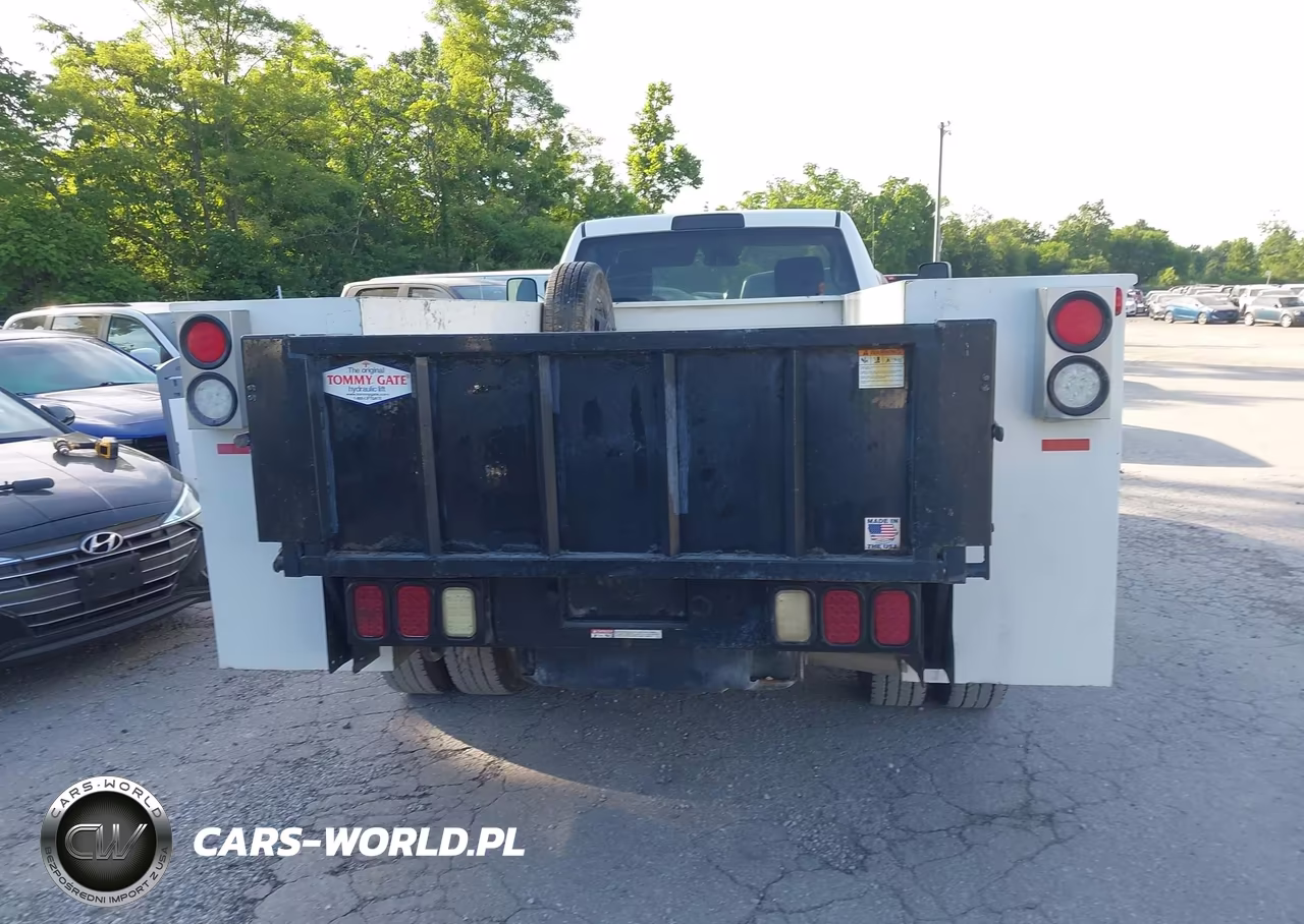 2015 Ram 3500 Chassis Tradesman-Slt VIN:3C7WRTAJ7FG679247 - 16