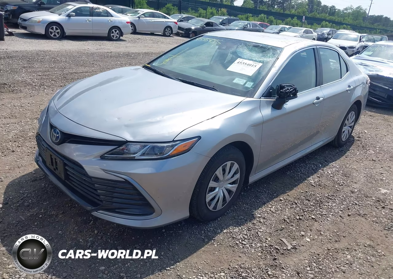 2024 Toyota Camry Hybrid Le VIN:4T1C31AK2RU073205 - 2