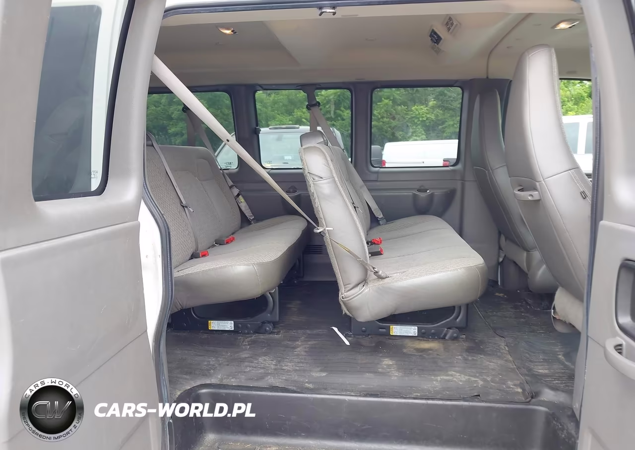 2017 Chevrolet Express 2500 Ls VIN:1GAWGEFF1H1288897 - 8