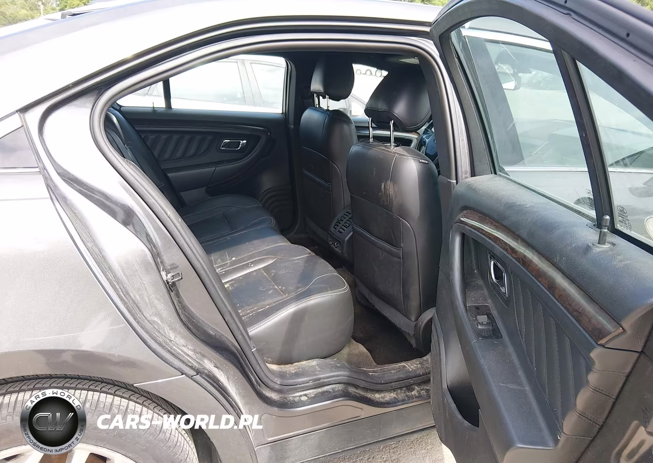 FORD TAURUS LIM VIN:1FAHP2F84FG104861 - 8