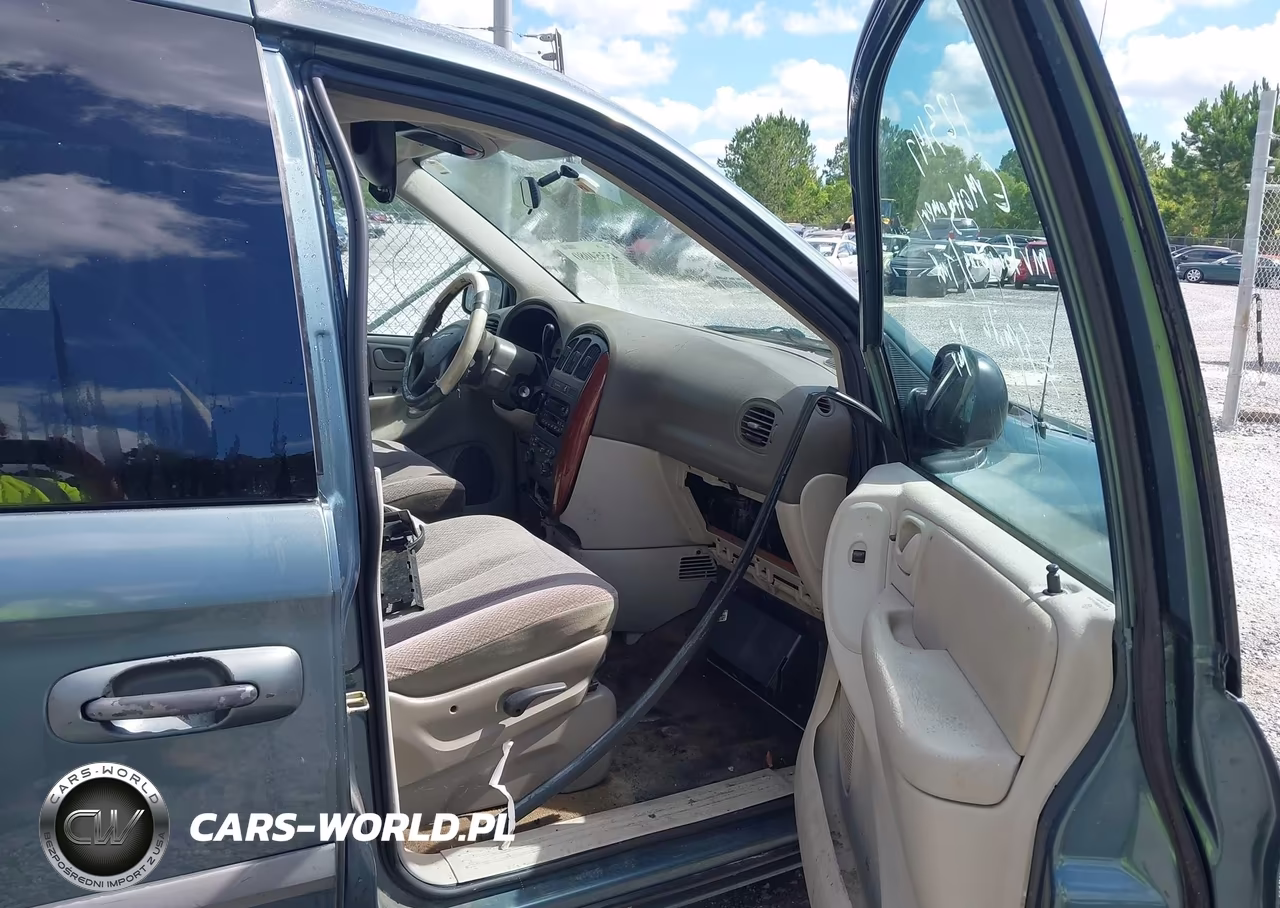 2007 Chrysler Town & Country VIN:1A4GJ45R37B123147 - 5