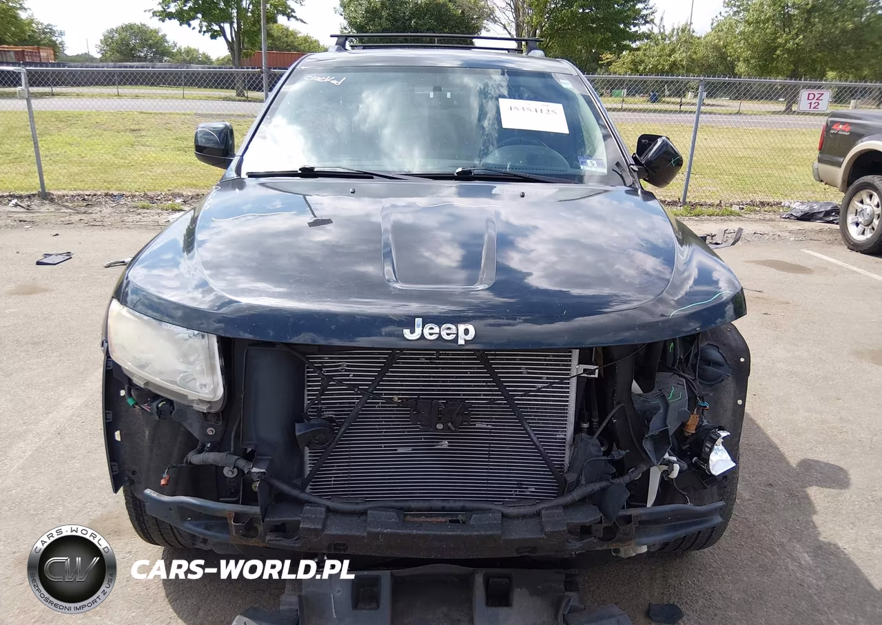2012 Jeep Grand Cherokee Laredo VIN:1C4RJFAG8CC348697 - 12