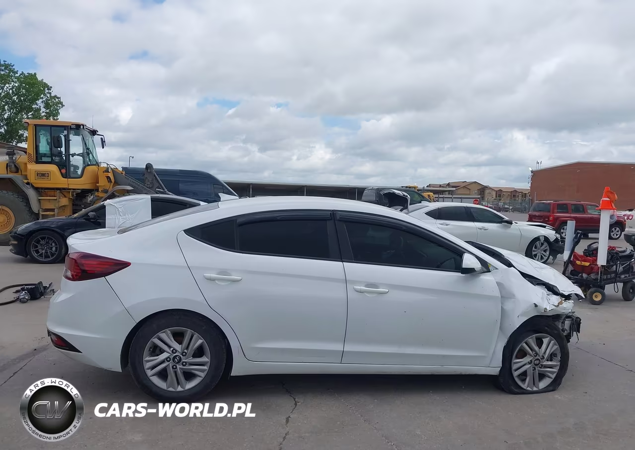 2020 Hyundai Elantra Sel VIN:5NPD84LF5LH584436 - 14