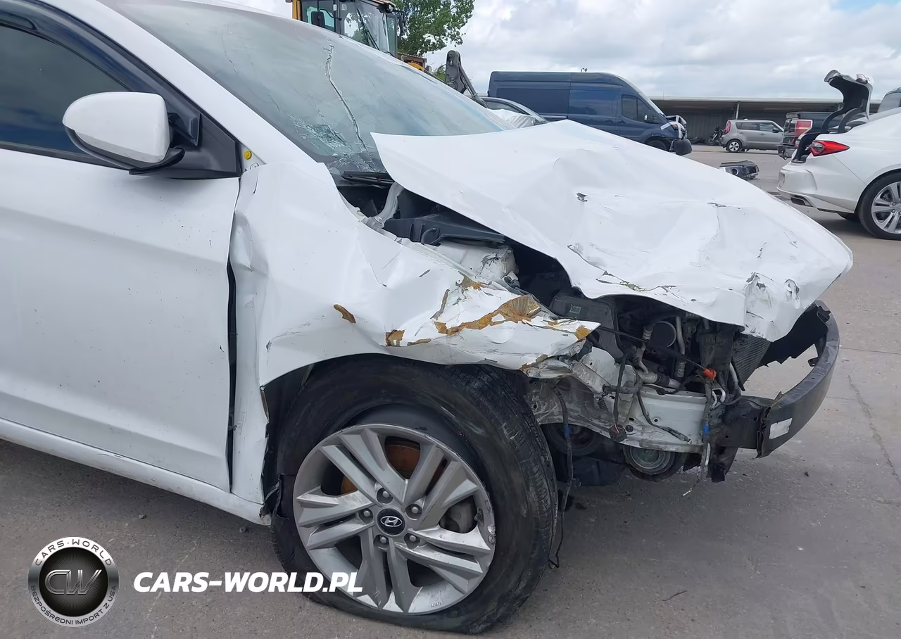 2020 Hyundai Elantra Sel VIN:5NPD84LF5LH584436 - 19