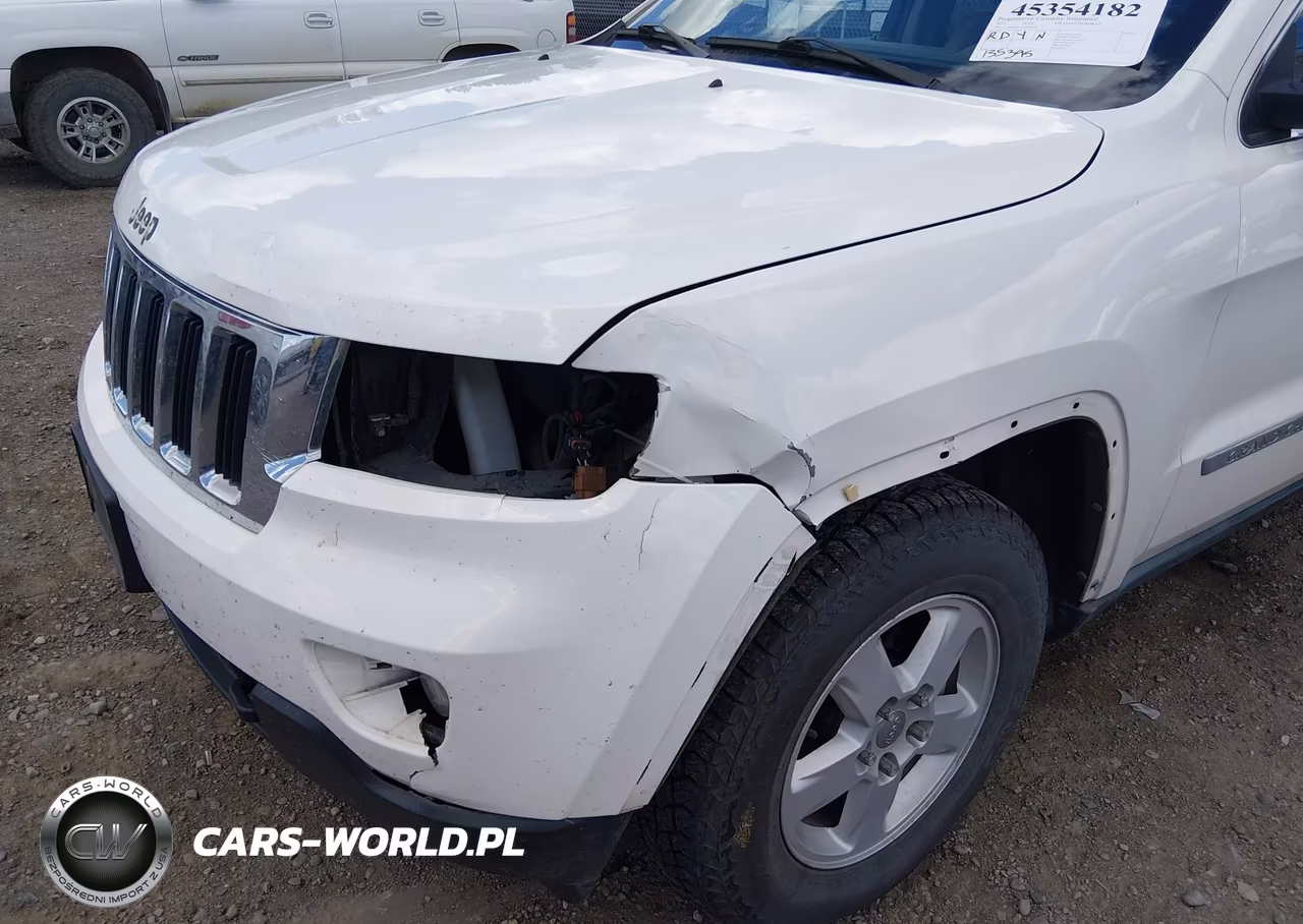 2012 Jeep Grand Cherokee Laredo VIN:1C4RJFAG4CC192870 - 12