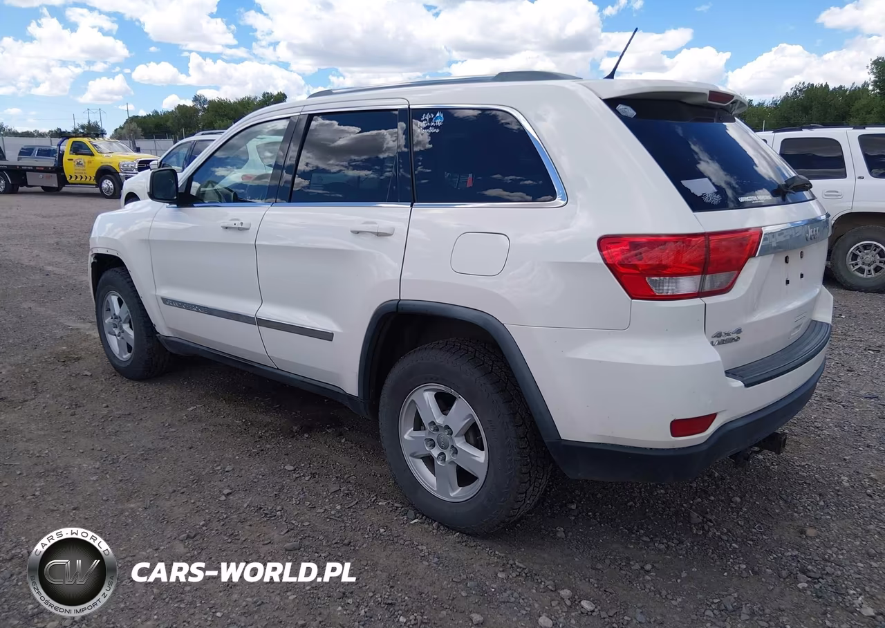 2012 Jeep Grand Cherokee Laredo VIN:1C4RJFAG4CC192870 - 3
