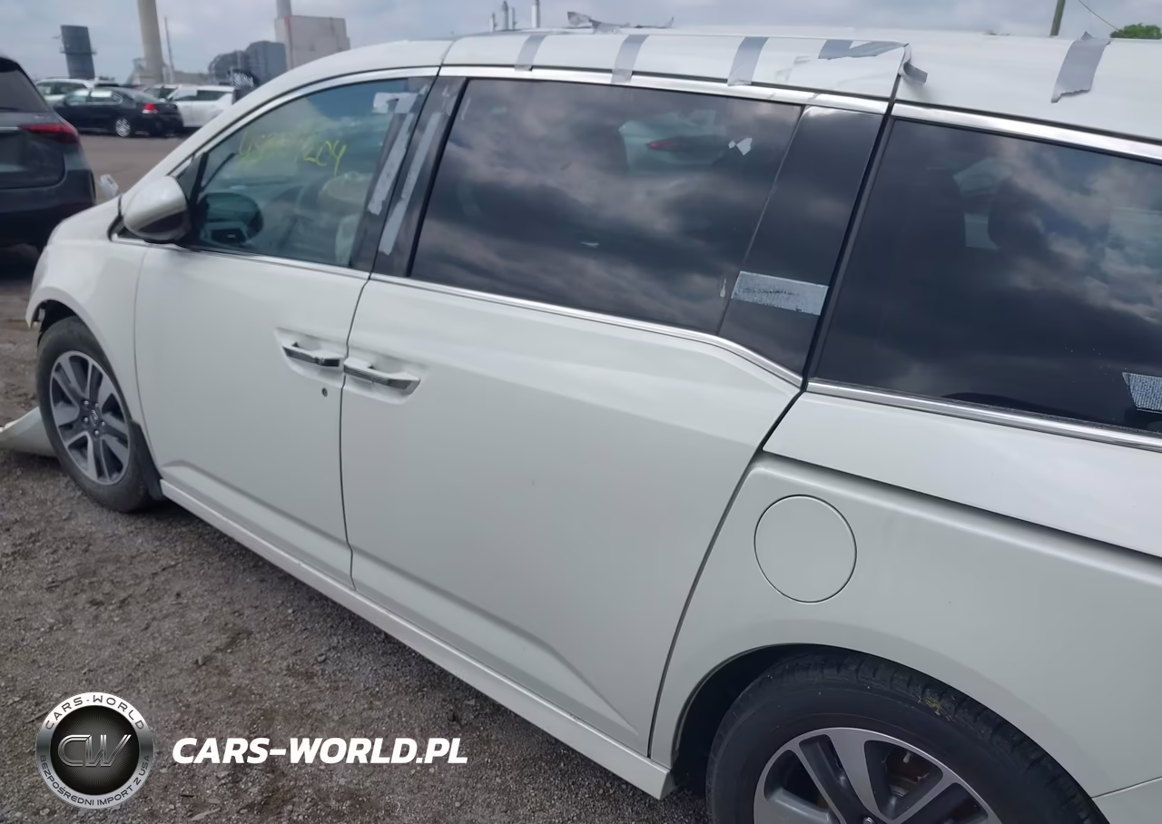 2015 Honda Odyssey Touring-Touring Elite VIN:5FNRL5H91FB050026 - 17