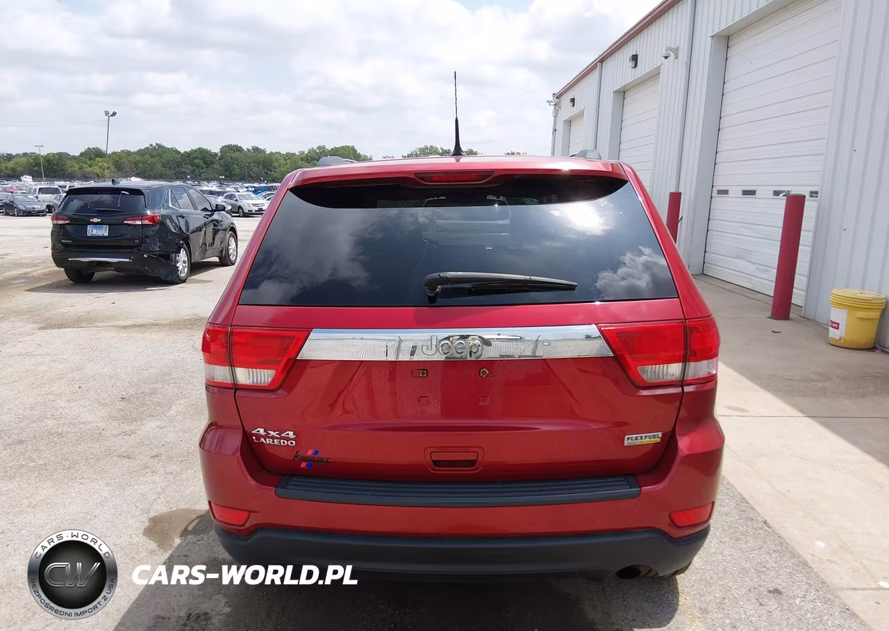 2011 Jeep Grand Cherokee Laredo VIN:1J4RR4GGXBC502887 - 17