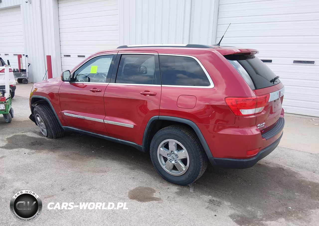 2011 Jeep Grand Cherokee Laredo VIN:1J4RR4GGXBC502887 - 3