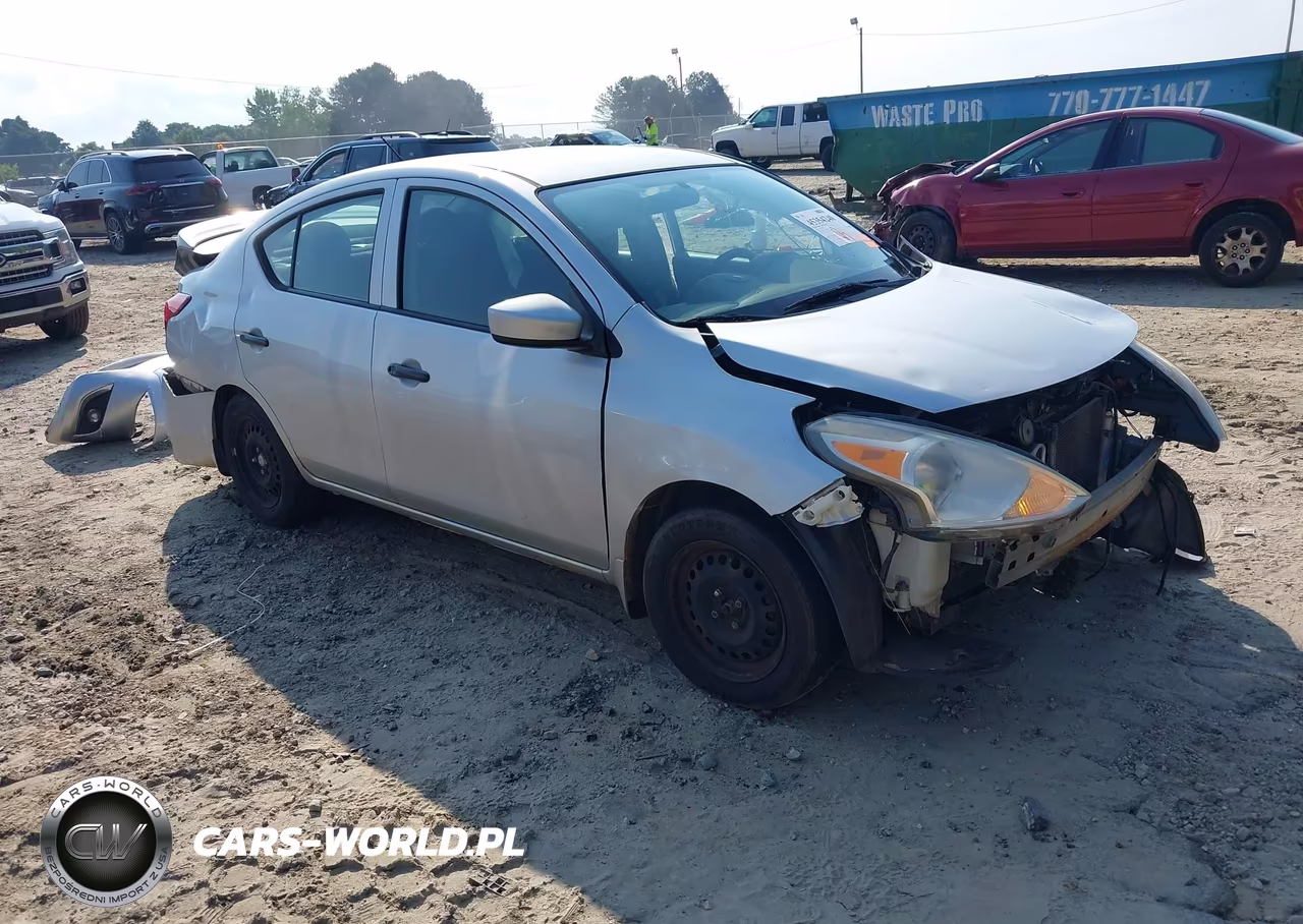 2017 Nissan Versa 1.6 S+ – zdjęcie 1 z 18