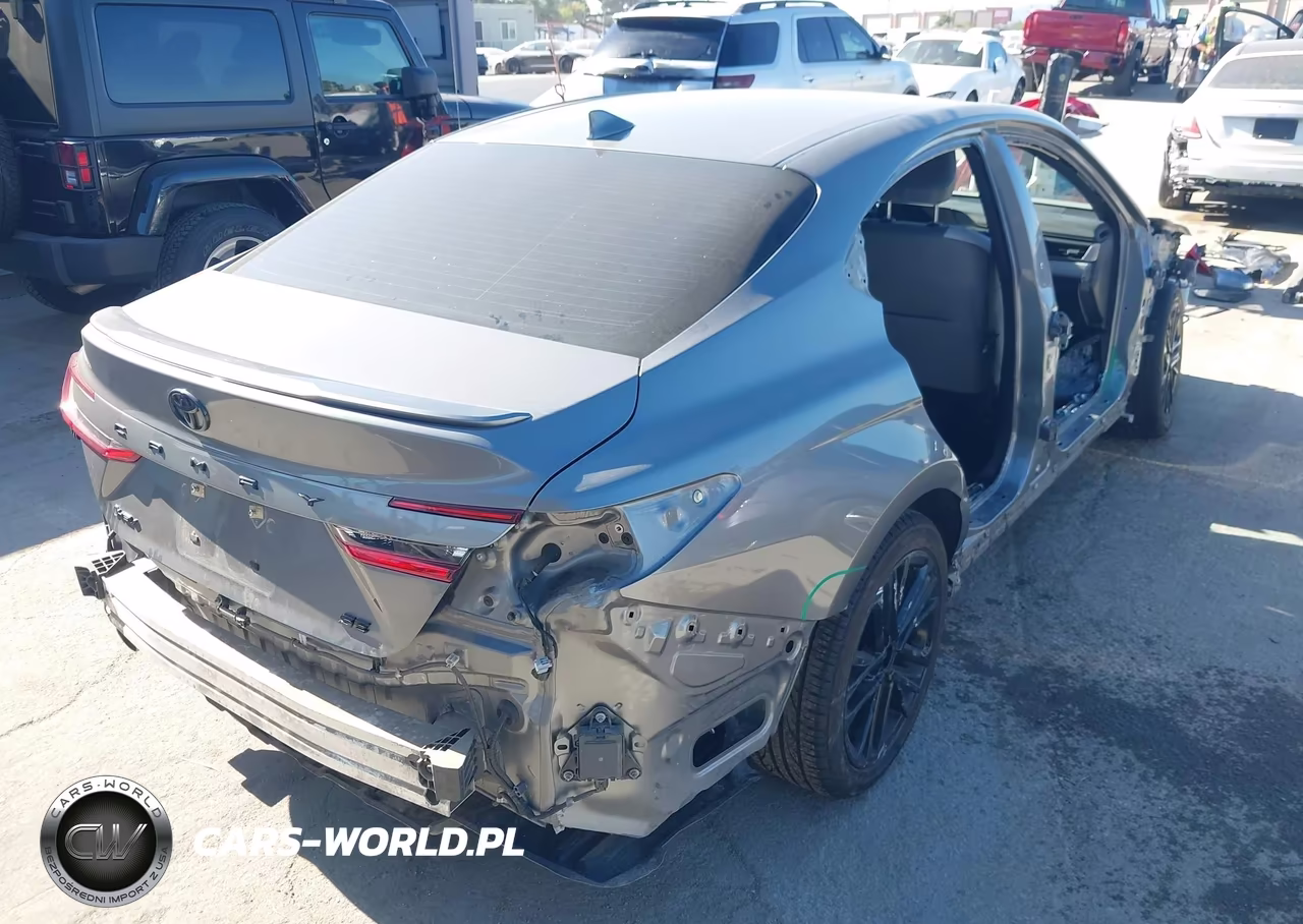 2025 Toyota Camry Se VIN:4T1DAACK3SU530309 - 4