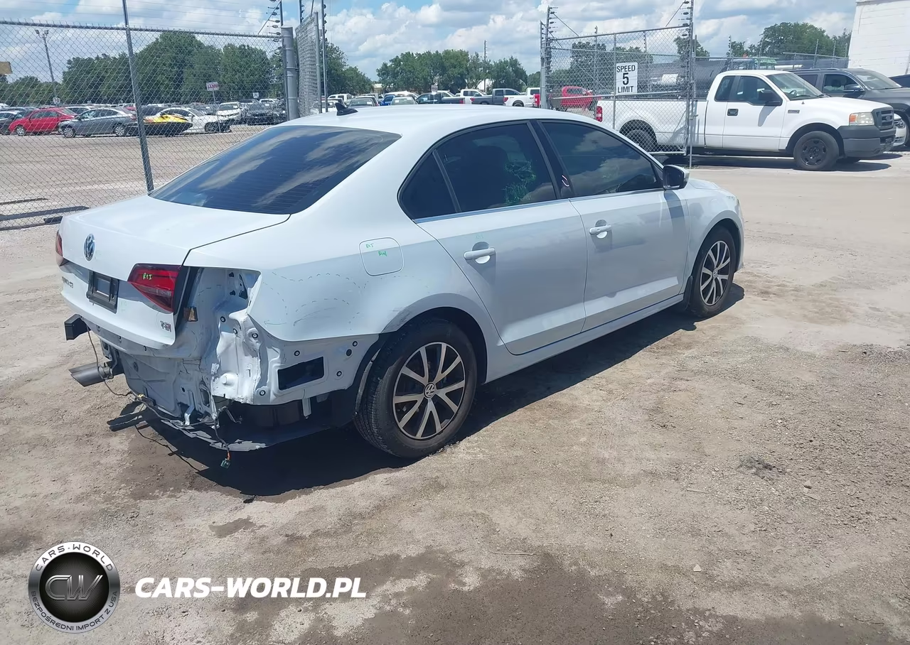 2018 Volkswagen Jetta 1.4T Se-1.4T Wolfsburg Edition VIN:3VWB67AJ7JM233957 - 4