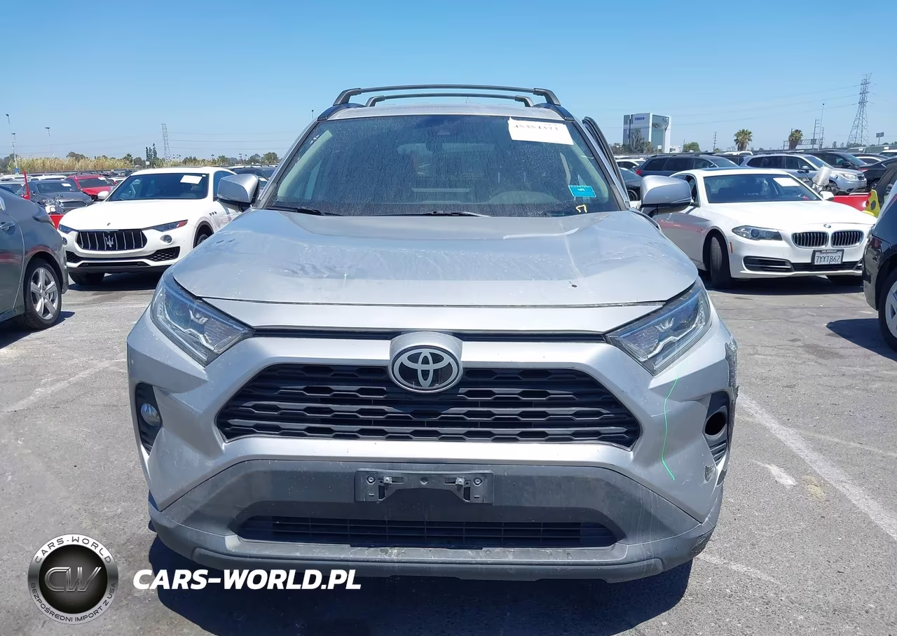 2021 Toyota Rav4 Hybrid Xle VIN:2T3RWRFV6MW115748 - 12
