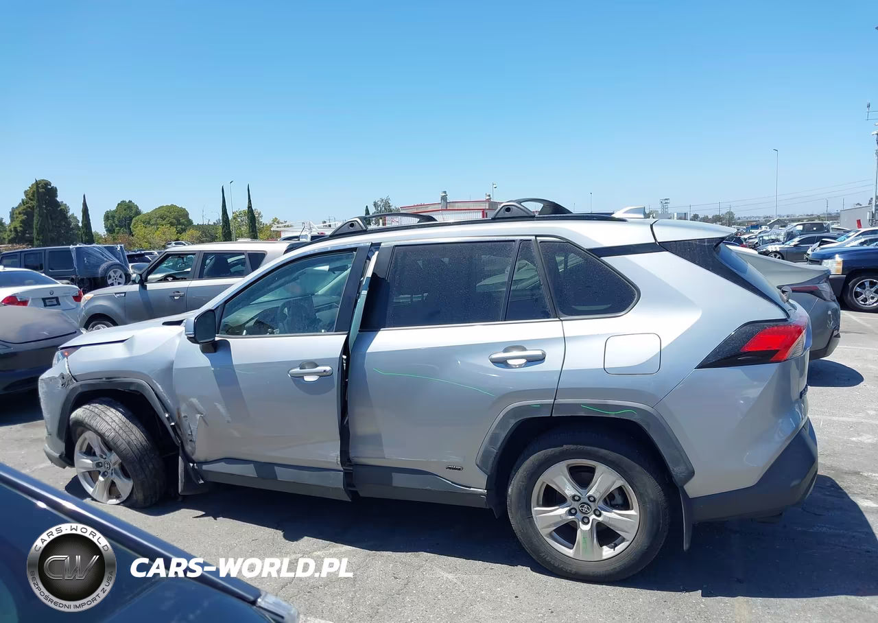 2021 Toyota Rav4 Hybrid Xle VIN:2T3RWRFV6MW115748 - 14