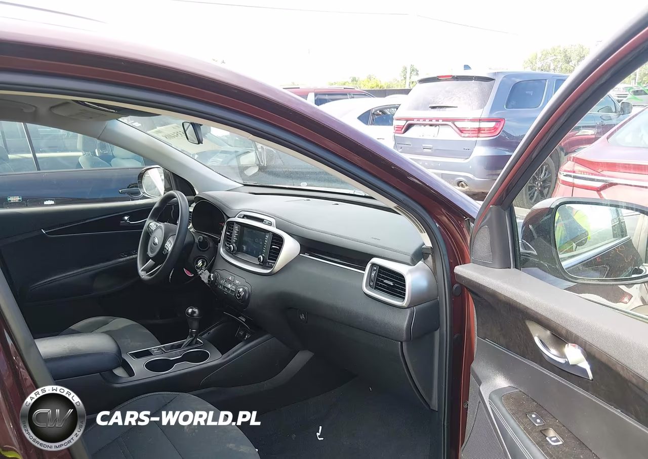 2018 Kia Sorento 2.4L Lx VIN:5XYPGDA32JG402155 - 5