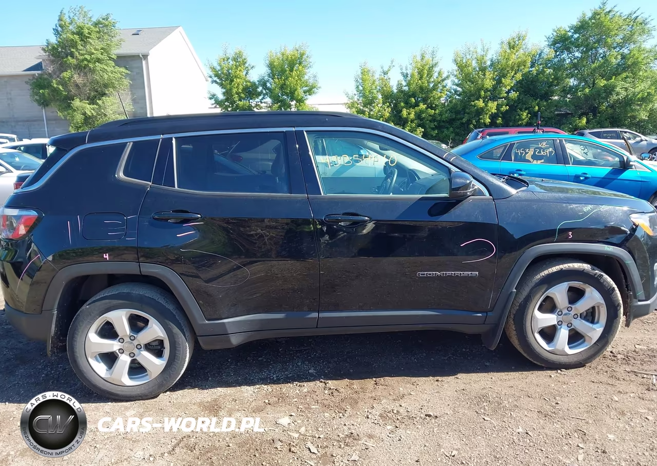 2019 Jeep Compass Latitude 4X4 VIN:3C4NJDBB3KT629699 - 13