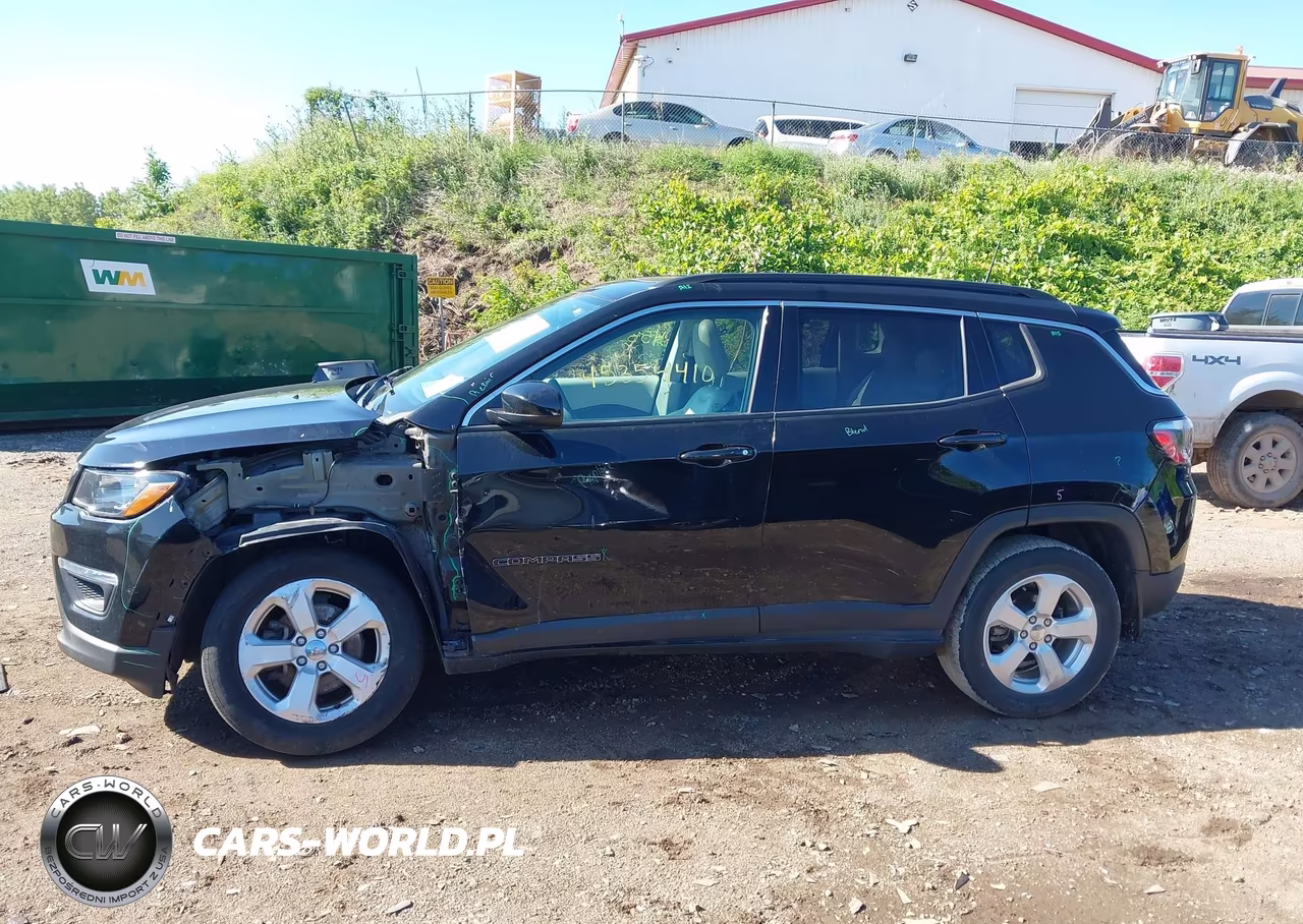 2019 Jeep Compass Latitude 4X4 VIN:3C4NJDBB3KT629699 - 14