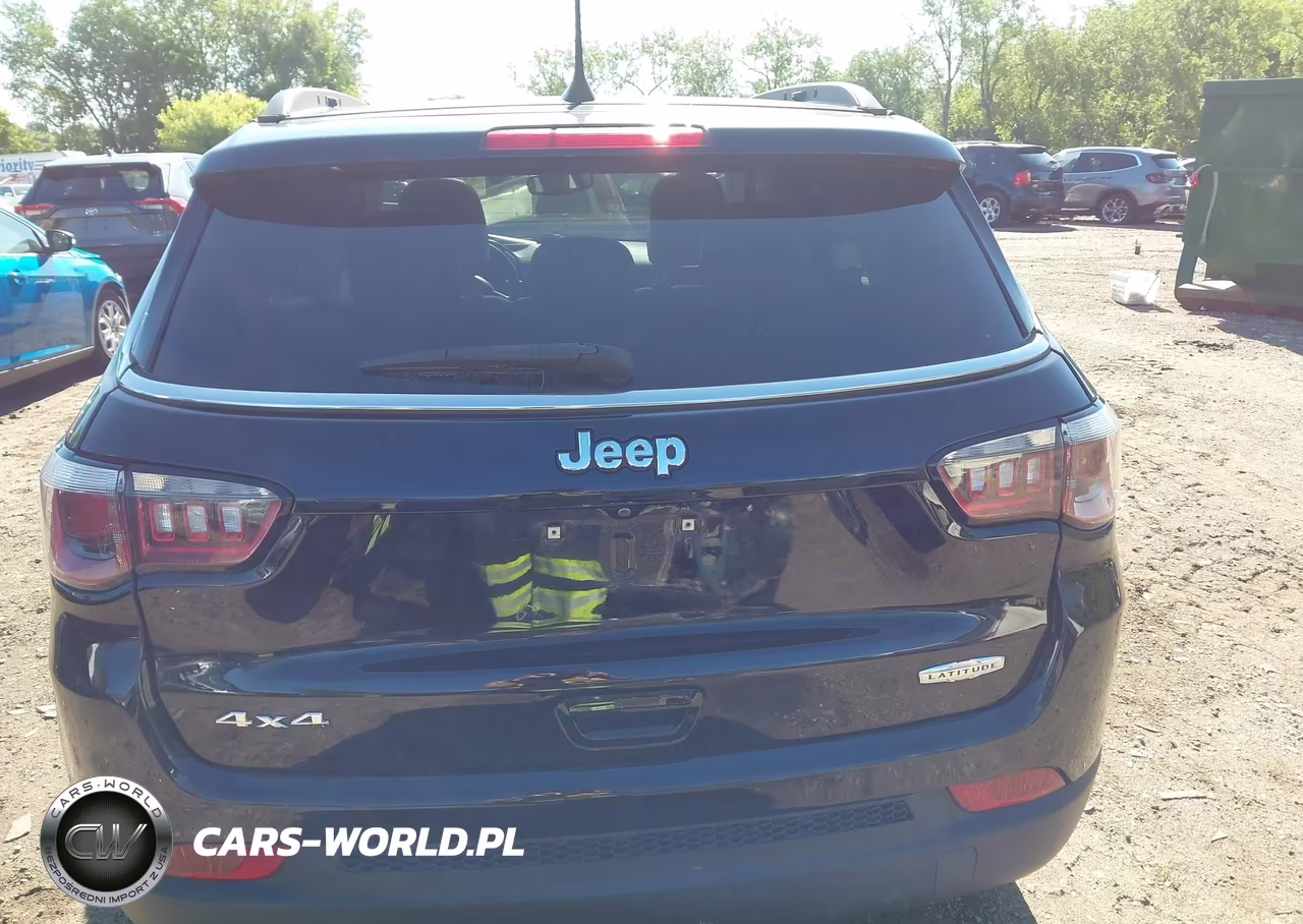 2019 Jeep Compass Latitude 4X4 VIN:3C4NJDBB3KT629699 - 16