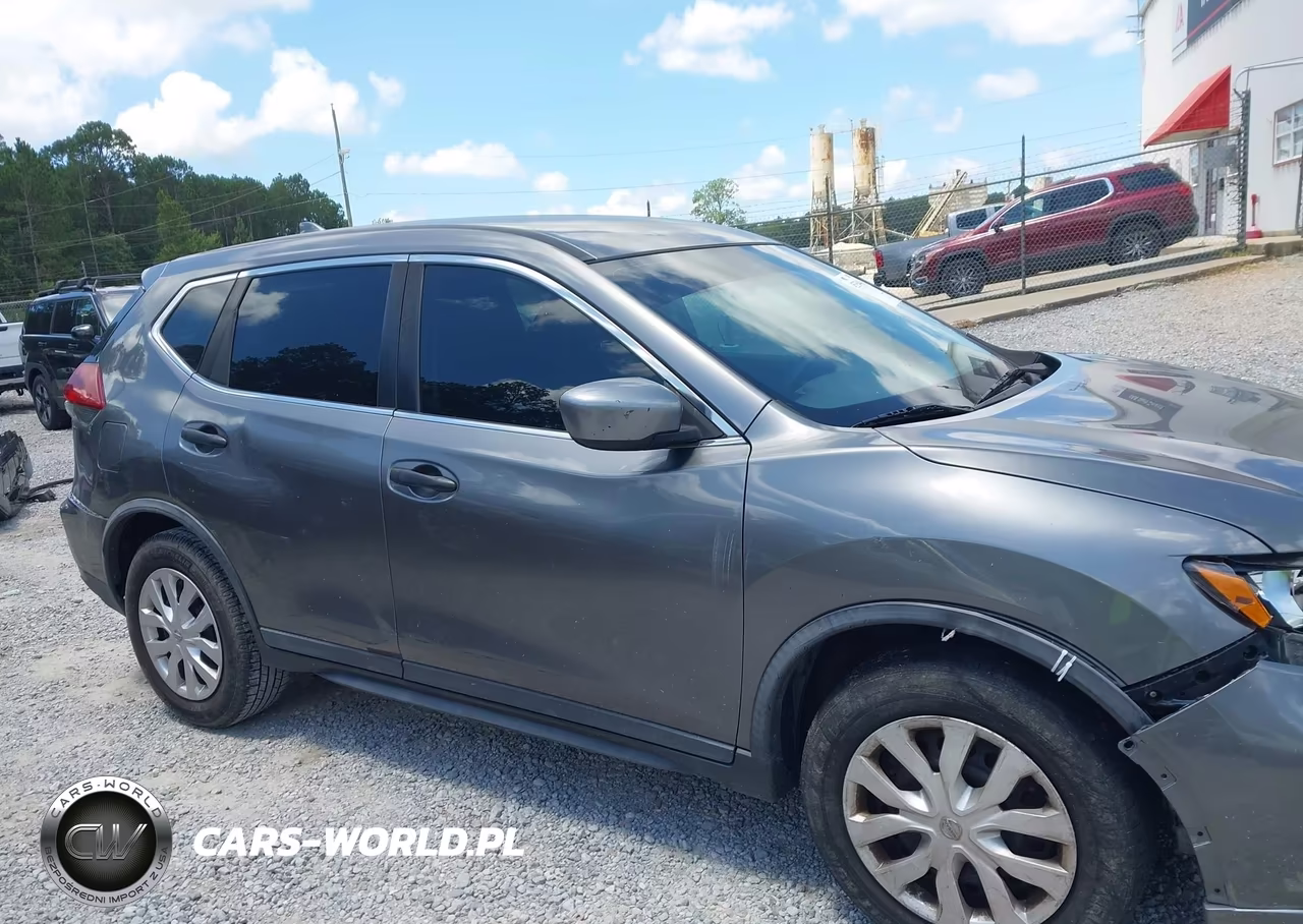 2018 Nissan Rogue S VIN:KNMAT2MT9JP500663 - 13