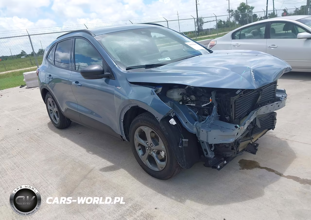 2026 Ford Escape St-Line – zdjęcie 1 z 17