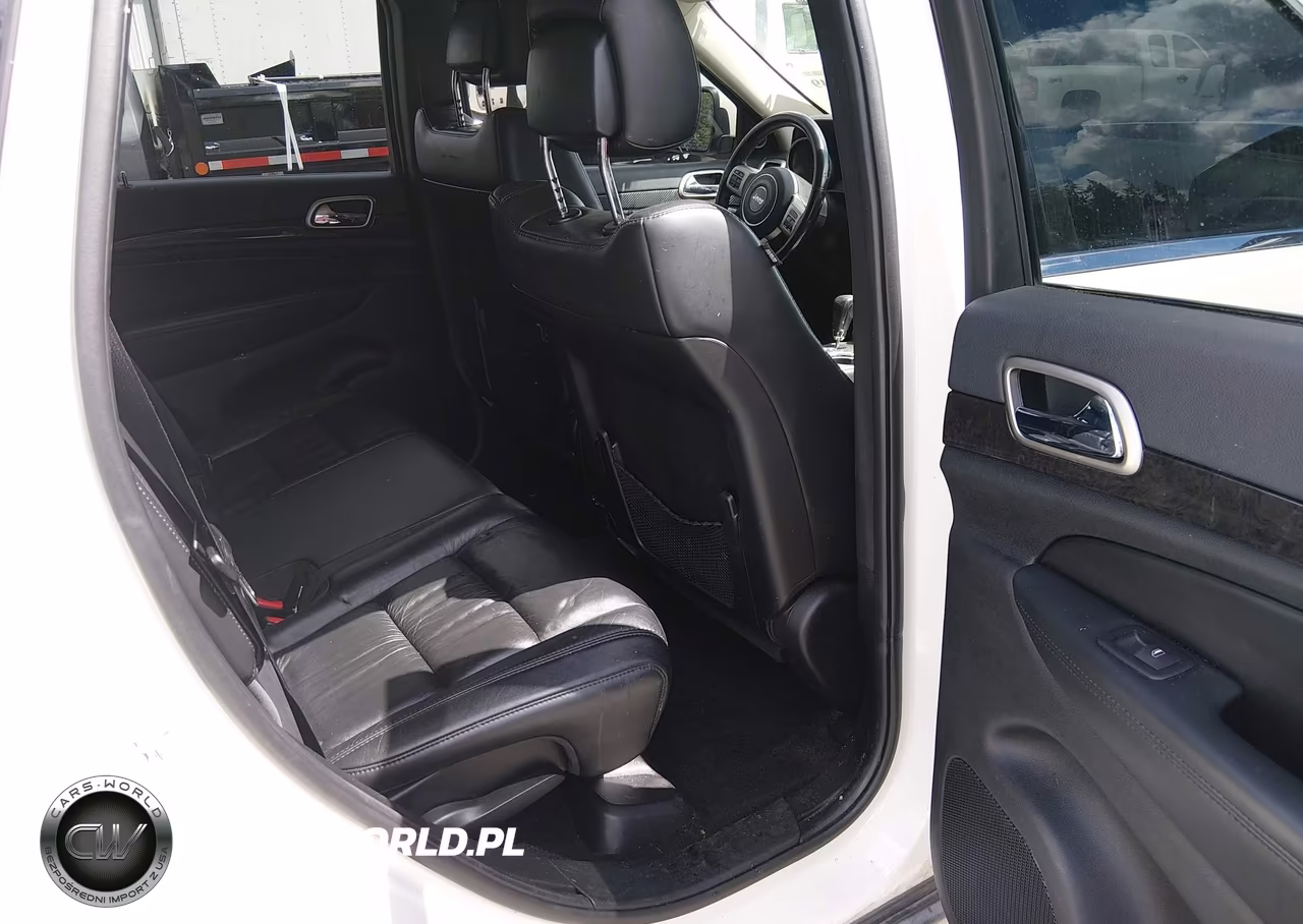 2011 Jeep Grand Cherokee Laredo VIN:1J4RR4GG7BC737781 - 18