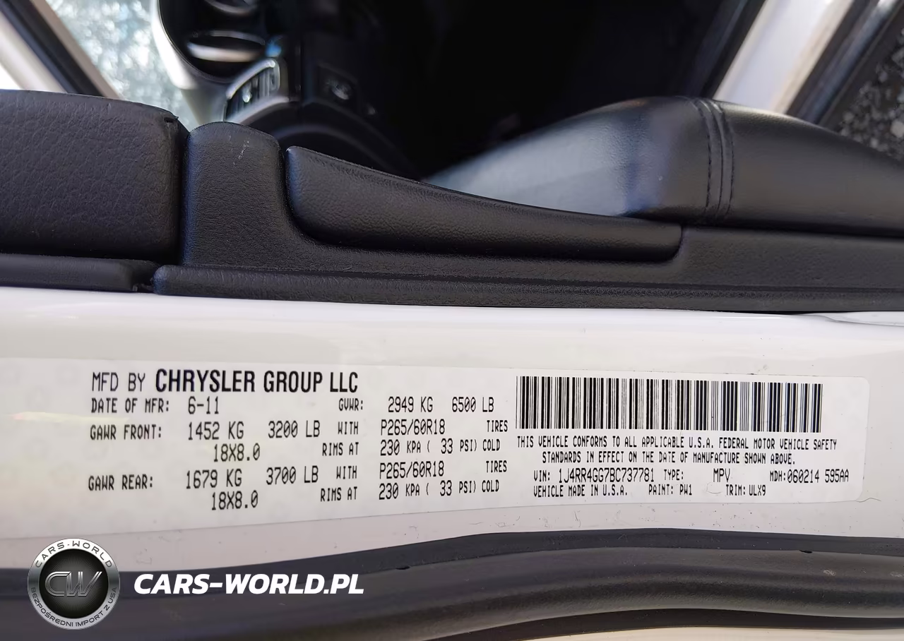 2011 Jeep Grand Cherokee Laredo VIN:1J4RR4GG7BC737781 - 9