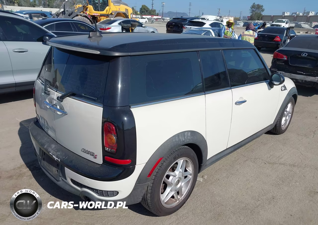 2009 Mini Cooper S Clubman VIN:WMWMM33599TP90101 - 4
