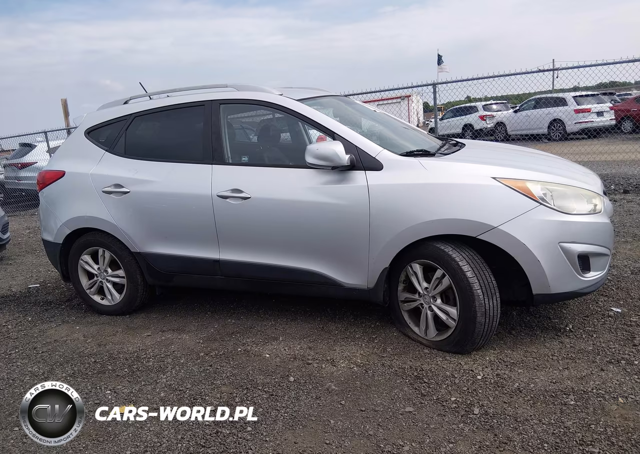 2011 Hyundai Tucson Gls VIN:KM8JUCAC5BU186936 - 13