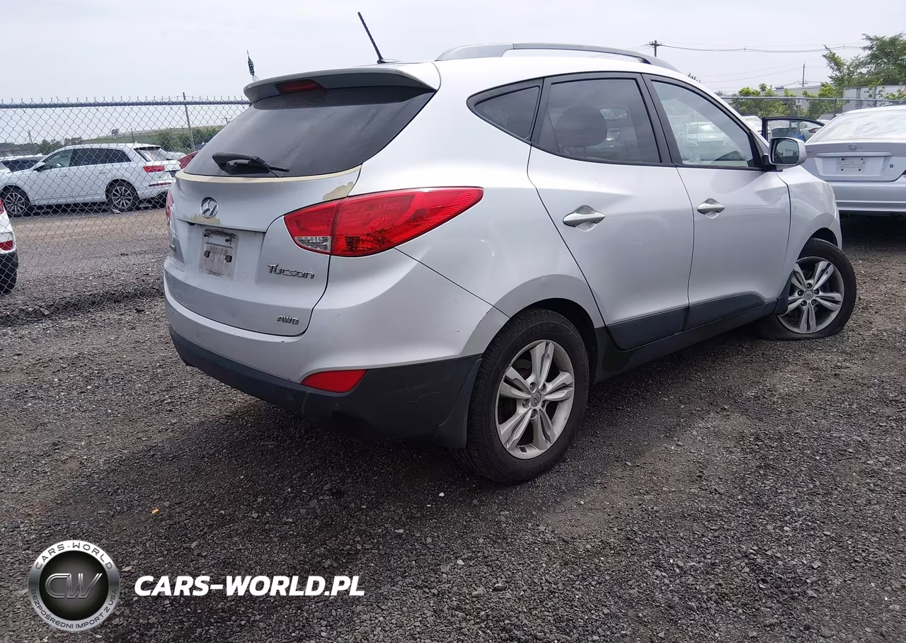 2011 Hyundai Tucson Gls VIN:KM8JUCAC5BU186936 - 4