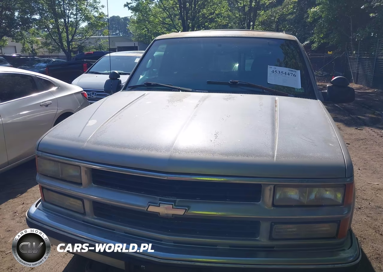 1999 Chevrolet Suburban 2500 VIN:1GNGK26R2XJ470343 - 6