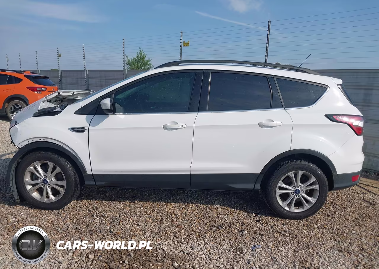 2018 Ford Escape Se VIN:1FMCU9GD0JUA69050 - 14