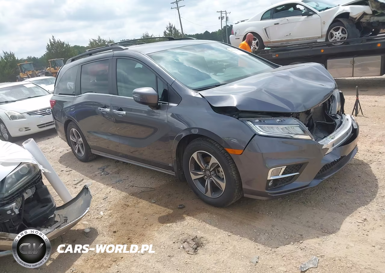 2018 Honda Odyssey Touring – zdjęcie 1 z 17