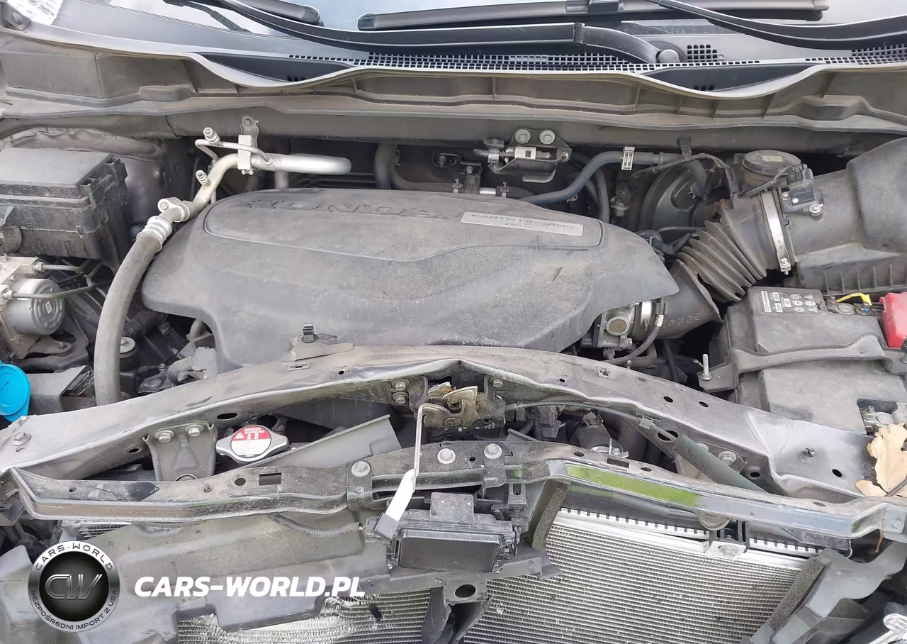 2018 Honda Odyssey Touring VIN:5FNRL6H8XJB040391 - 10