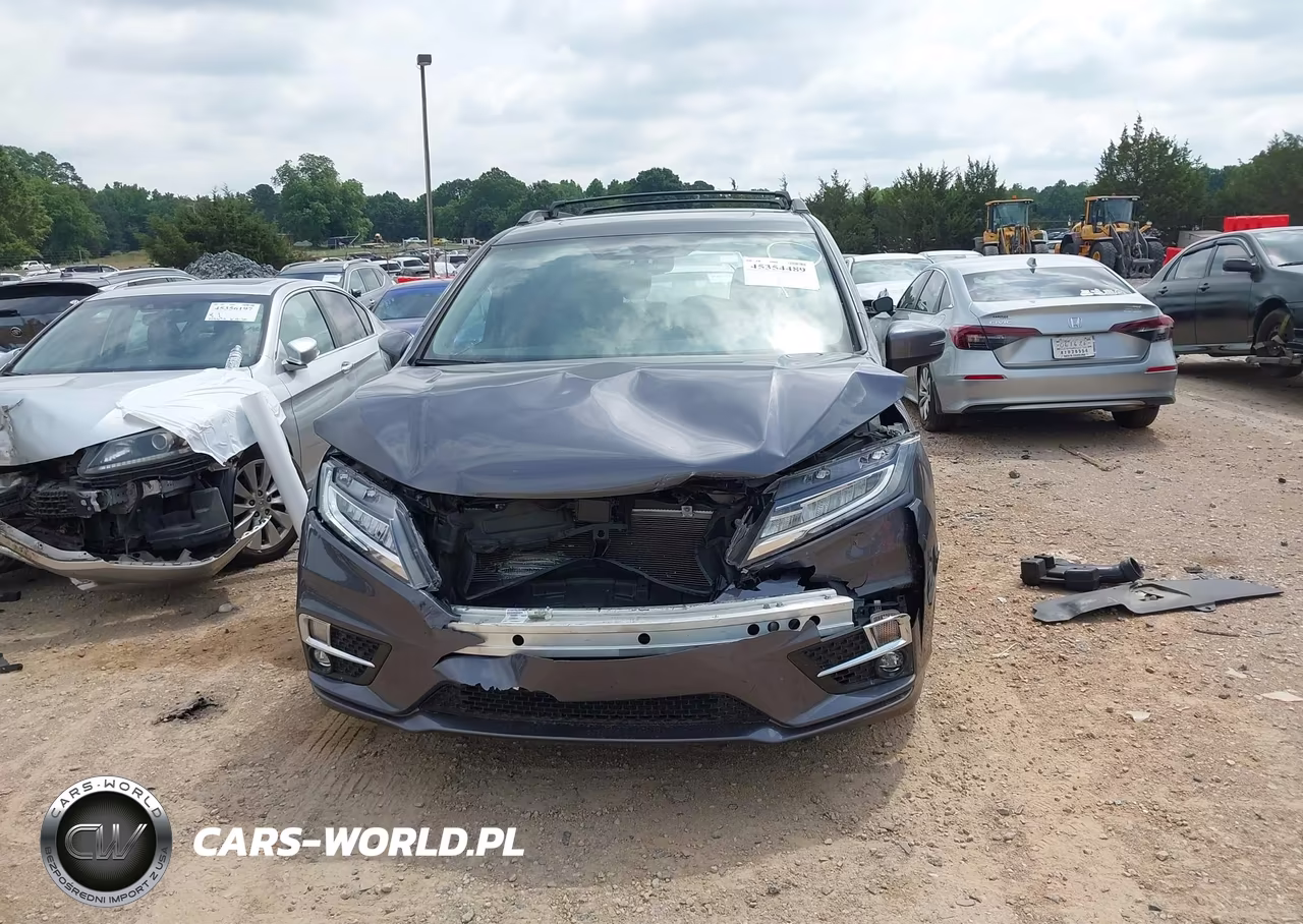 2018 Honda Odyssey Touring VIN:5FNRL6H8XJB040391 - 13