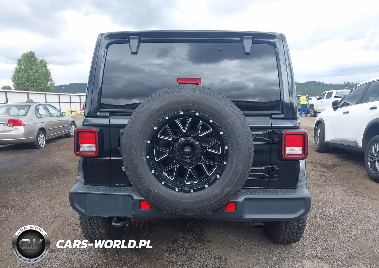 2019 Jeep Wrangler Unlimited Sahara VIN:1C4HJXEG0KW651272 - 16