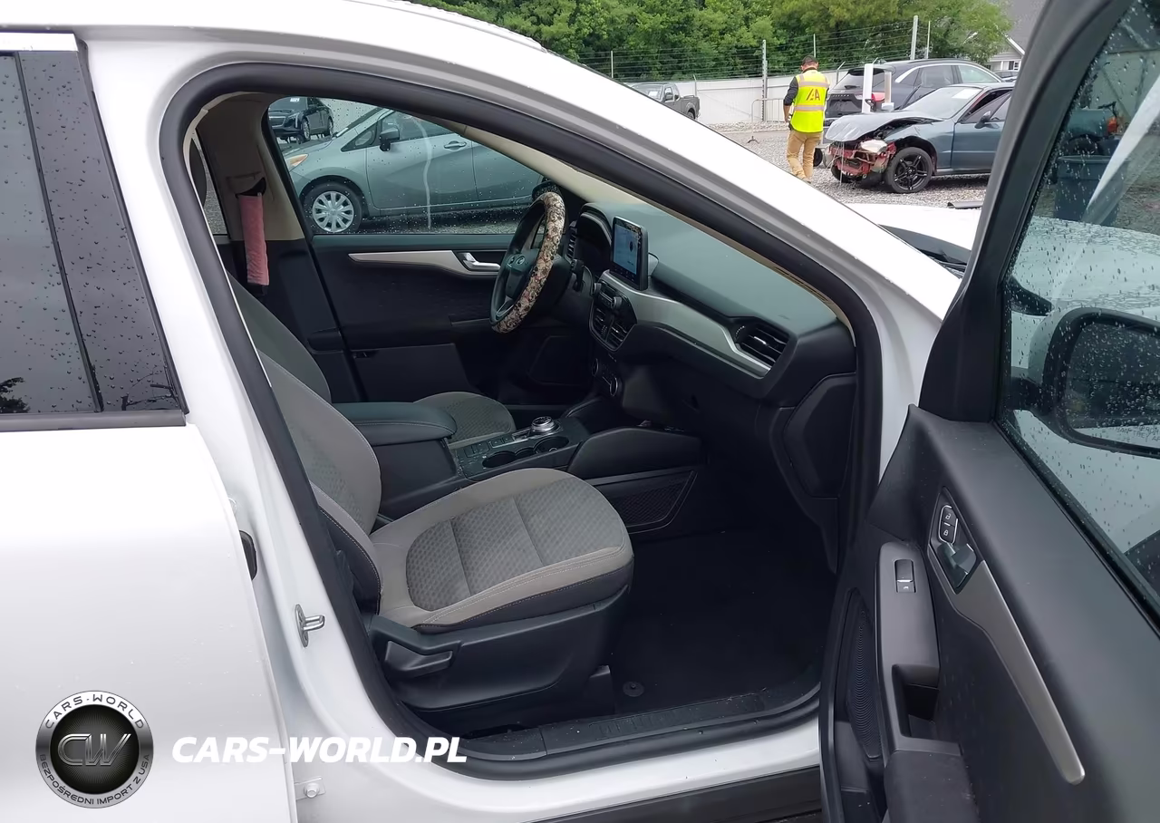 2020 Ford Escape Se VIN:1FMCU0G69LUB65646 - 5
