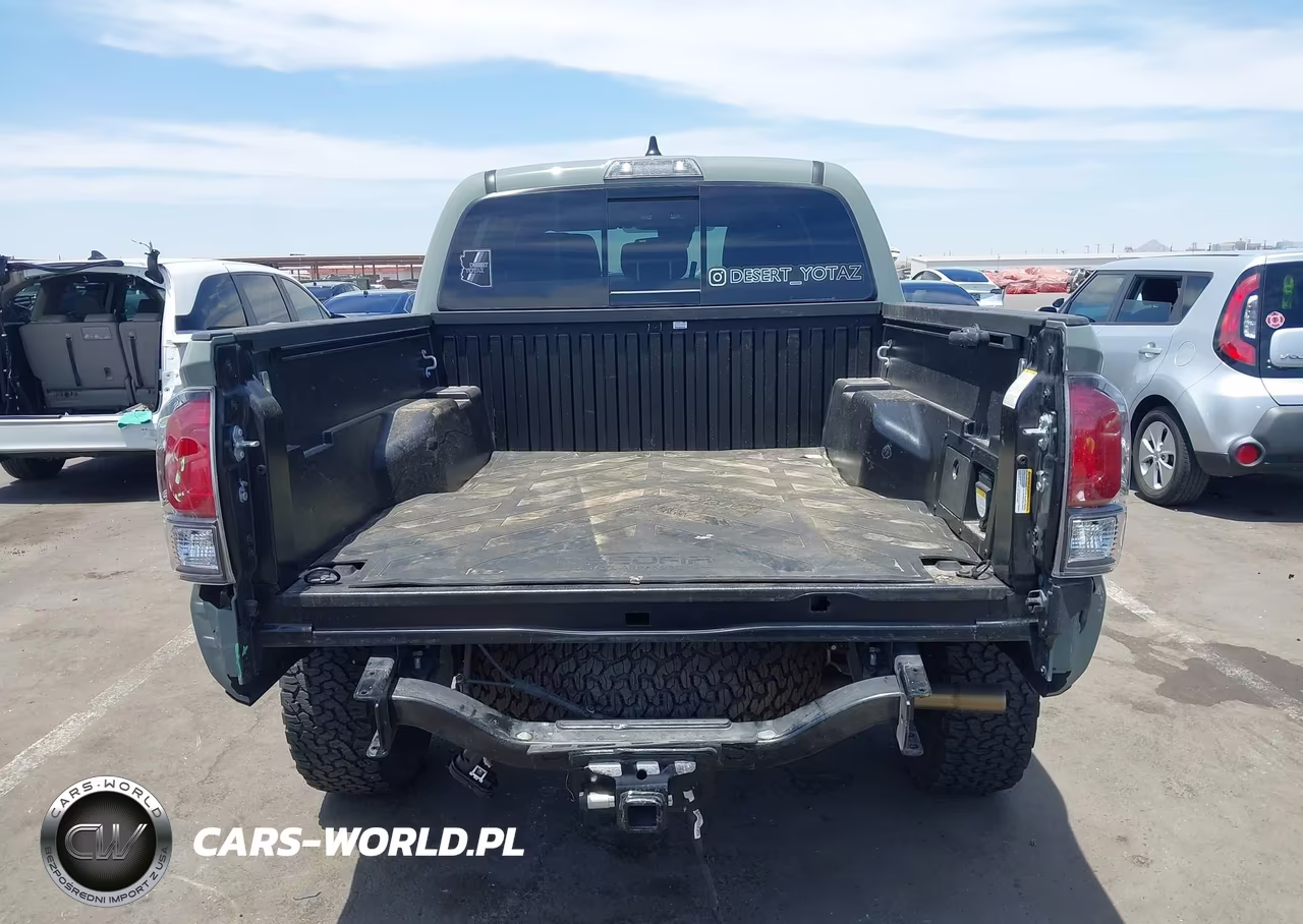 2023 Toyota Tacoma Trd Off Road VIN:3TMCZ5AN5PM559111 - 17